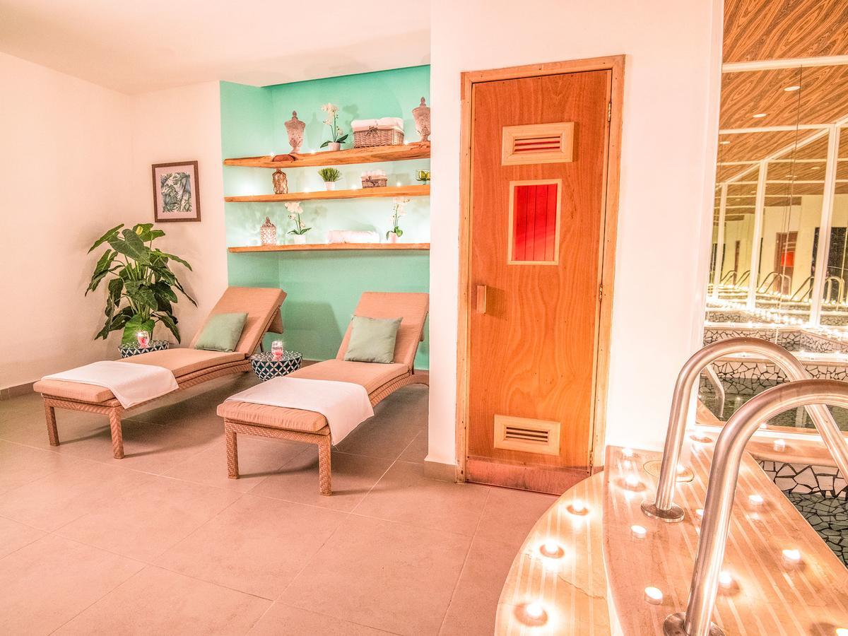 Wyndham Alltra Adults Only Resort 4*