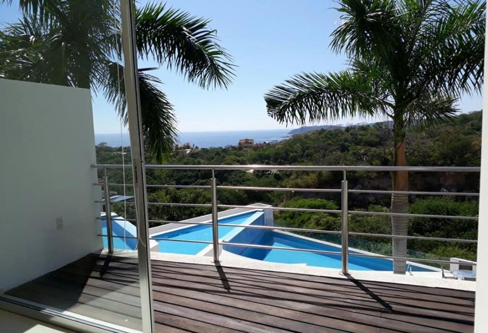 Punta Gaviota * Santa Cruz Huatulco