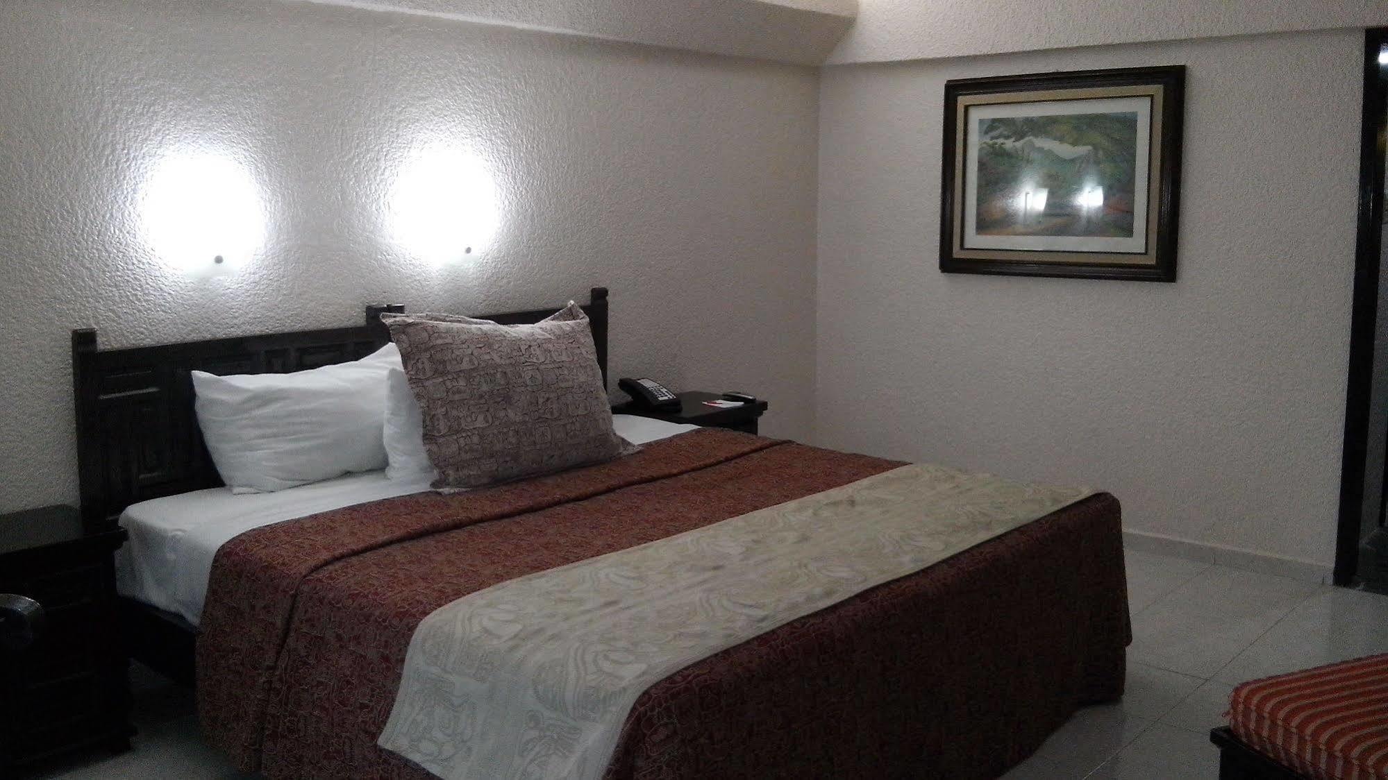 Hotel Maya Tabasco 4*