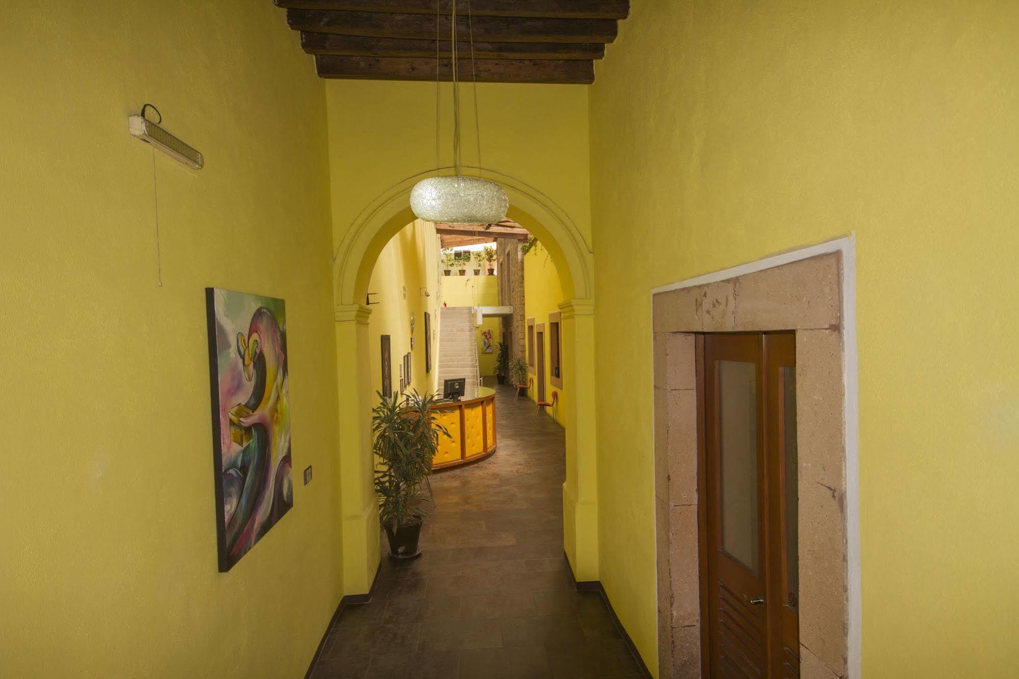 Monte Boutique & Galeria