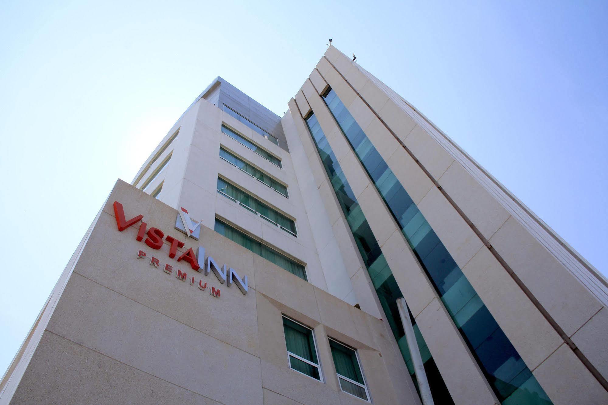 Vista Premium Hotel