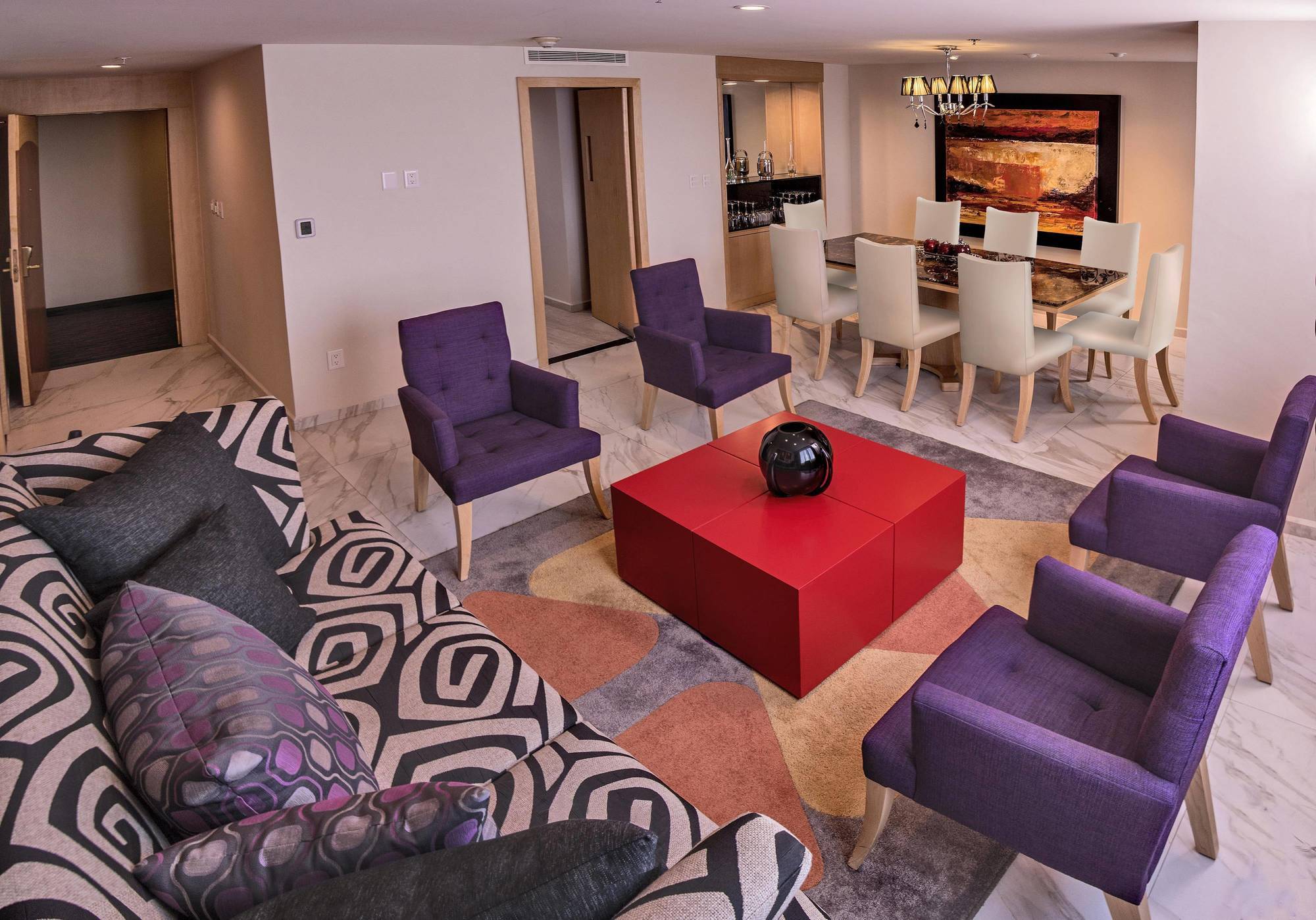Courtyard By Marriott Revolucion Hotel