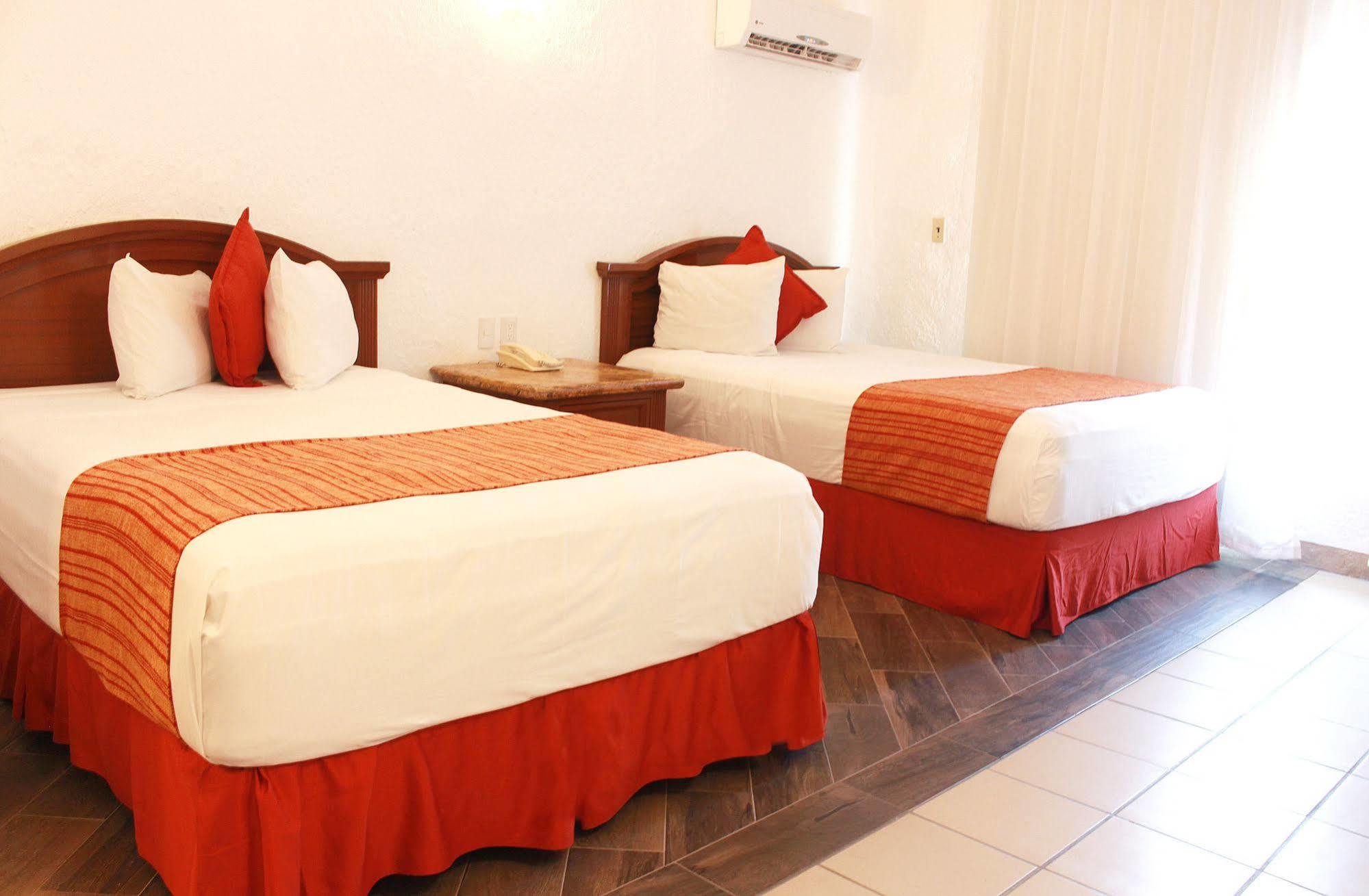 Resort Vista Playa De Oro 4*