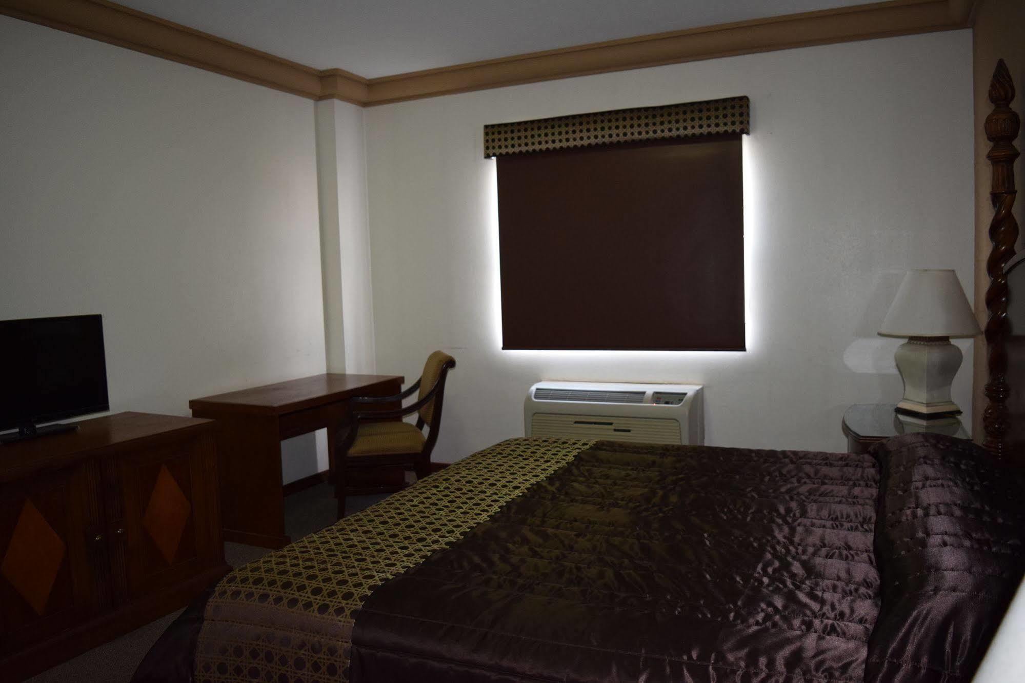 Conquistador By Us Consulate Hotel 3*