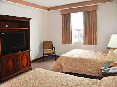 Hotel Conquistador By Us Consulate 3*