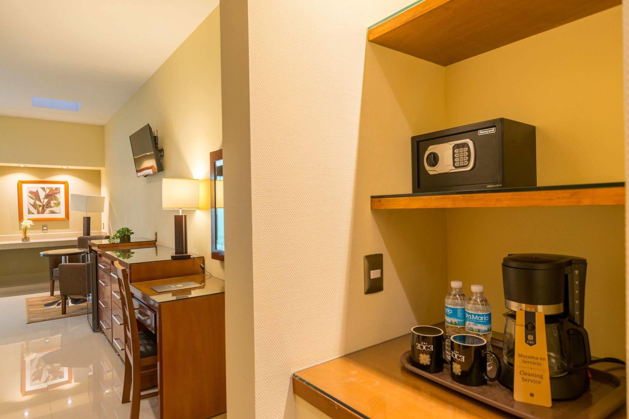 Ecce & Hotel Silao