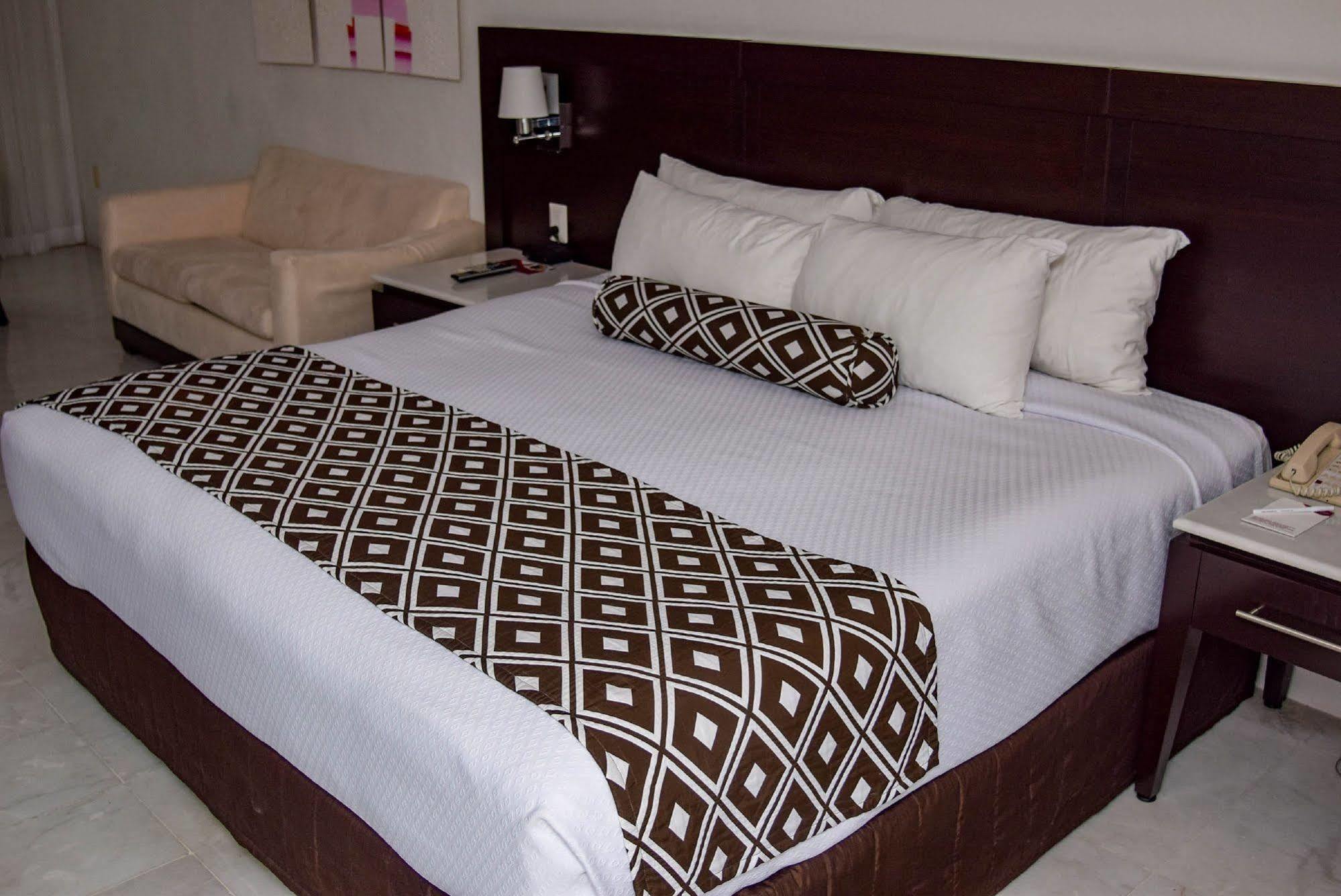 Hotel Park Royal Mazatlan