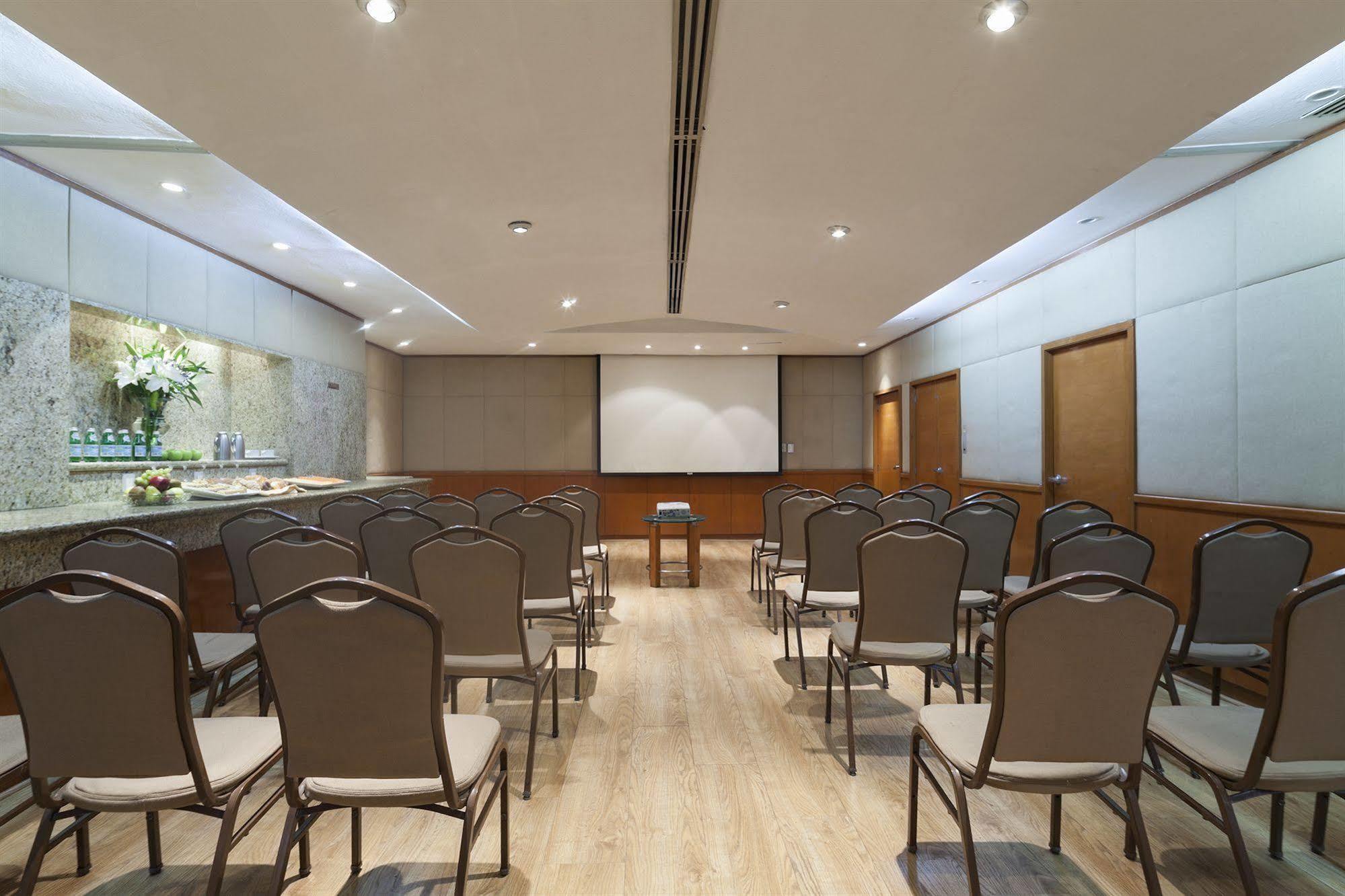 Eurostars Zona Rosa Hotel 5*