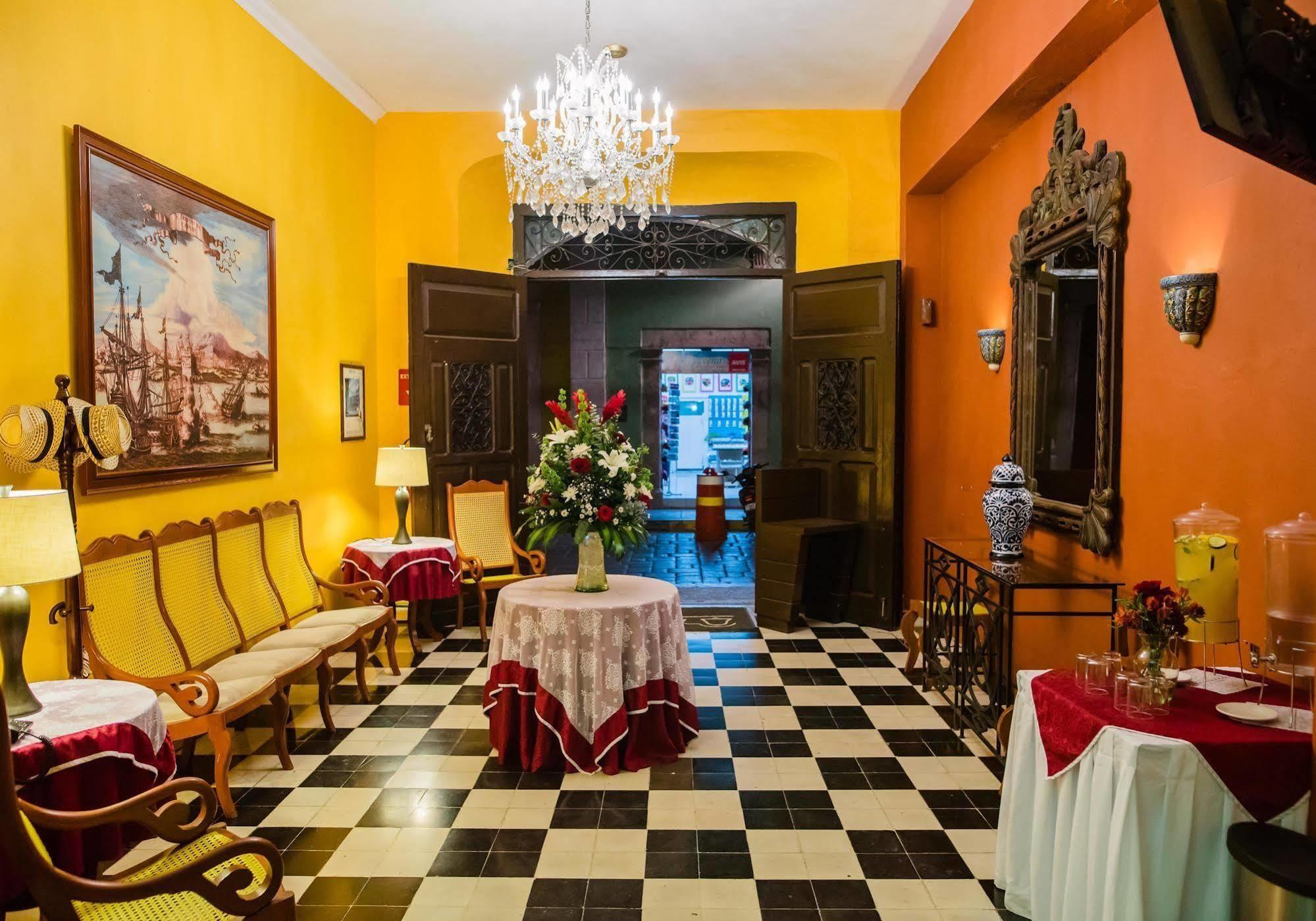 Hotel Mision