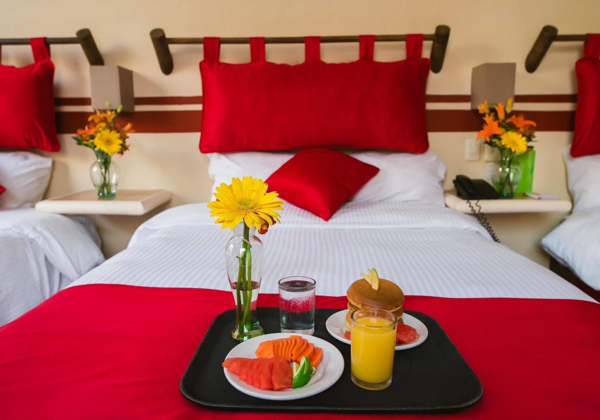 Hotel Mision 3*