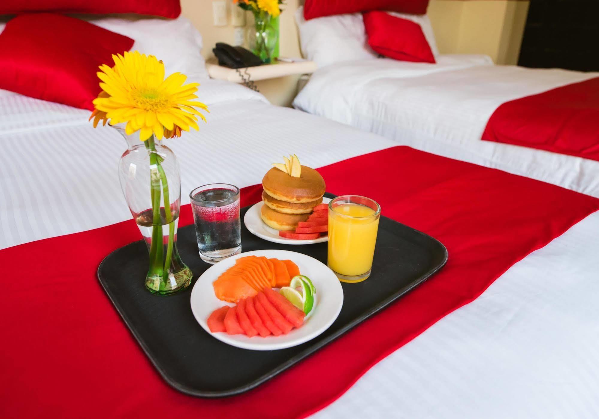 Hotel Mision