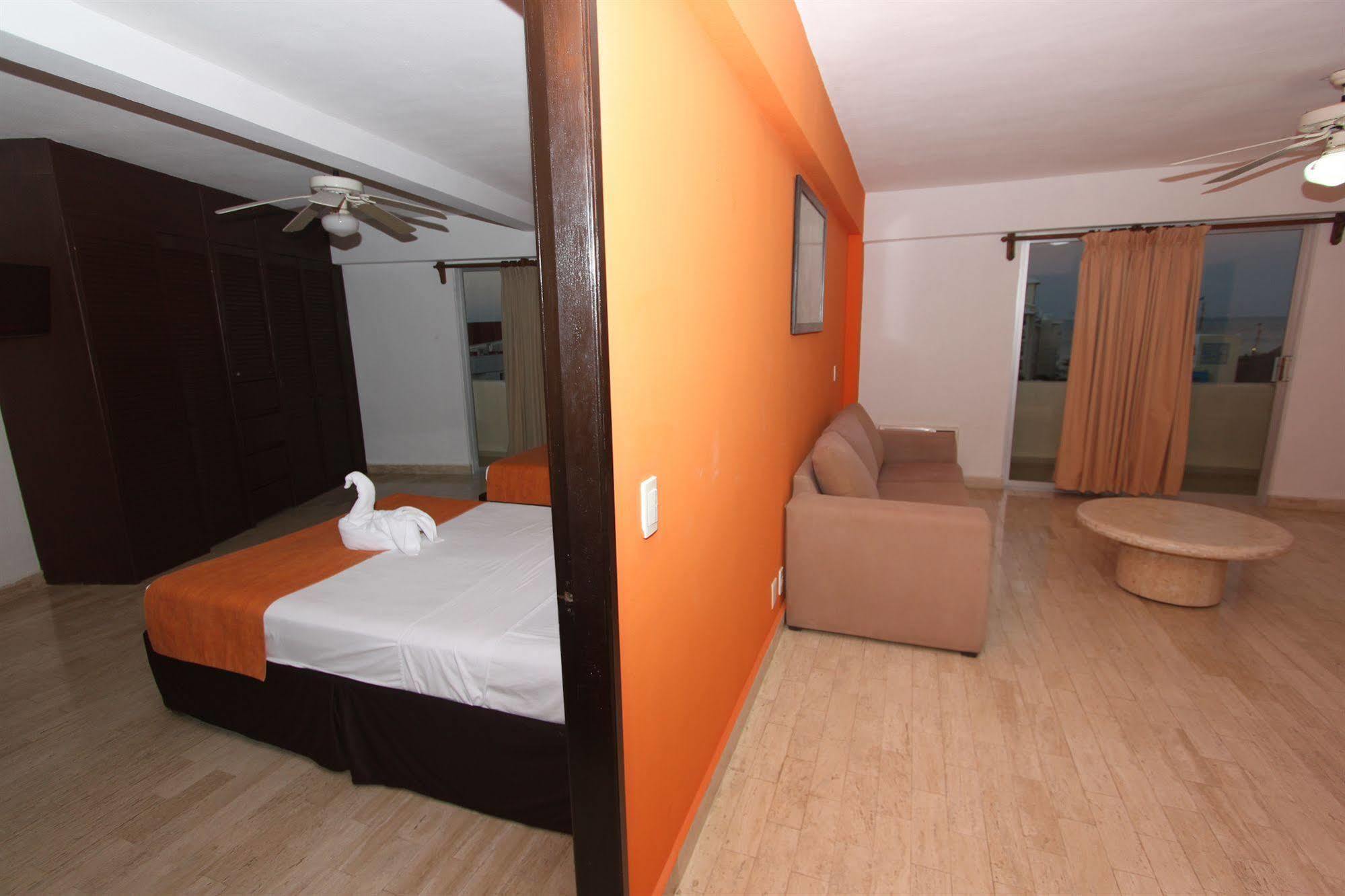 Calypso 3* Cancun