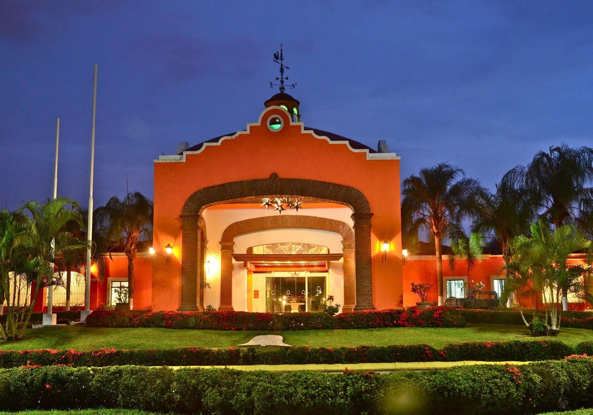 Hotel Mision