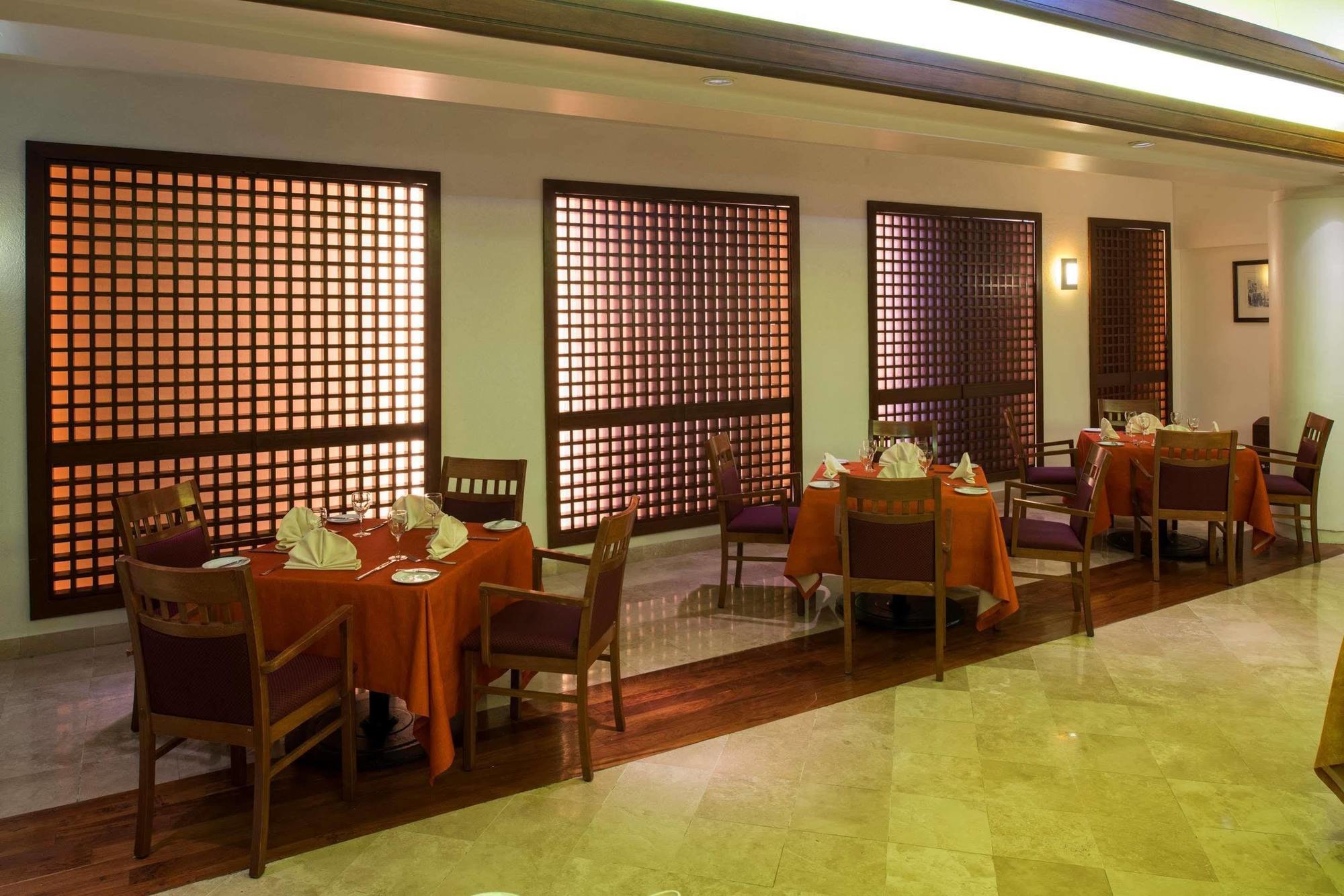 Camino Real 5*