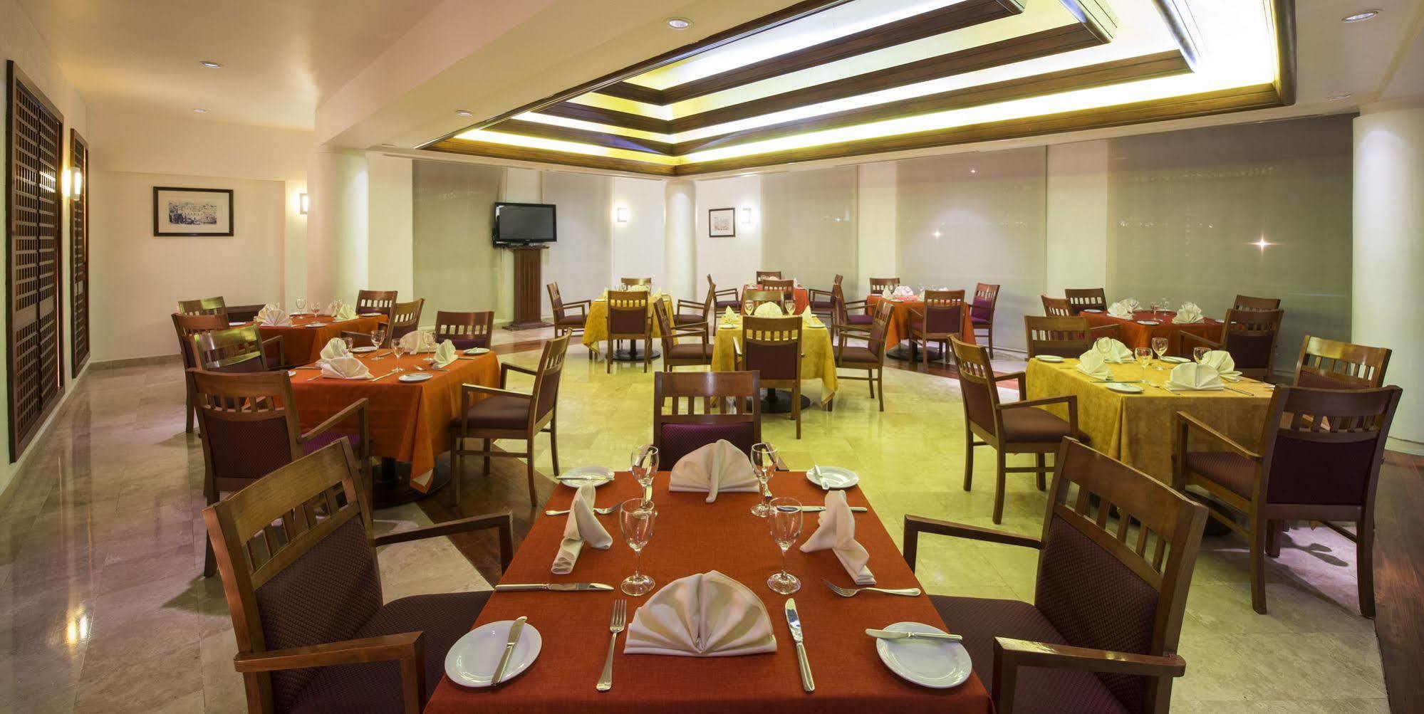Camino Real Hotel 5*