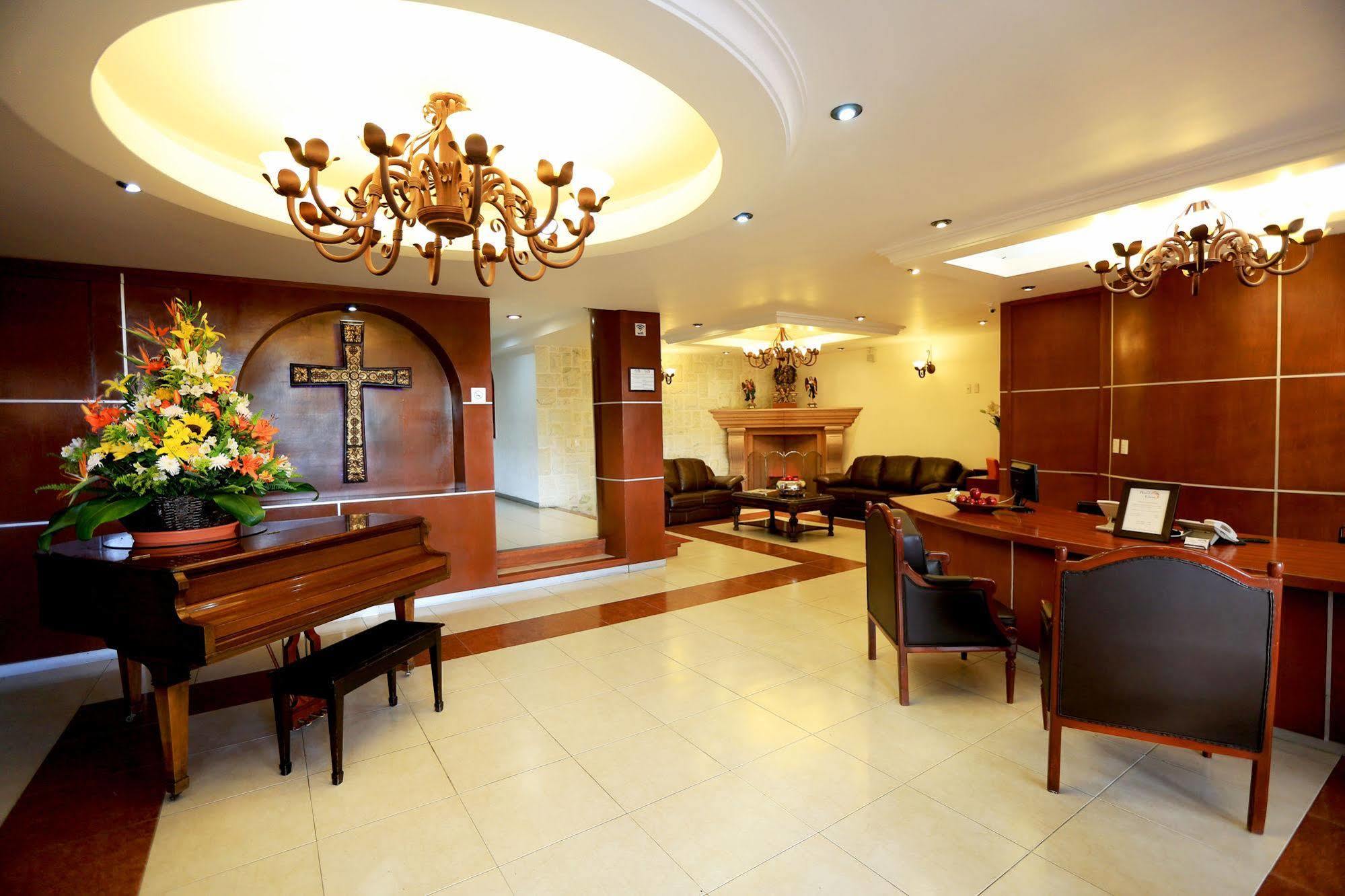 Ciros 4*