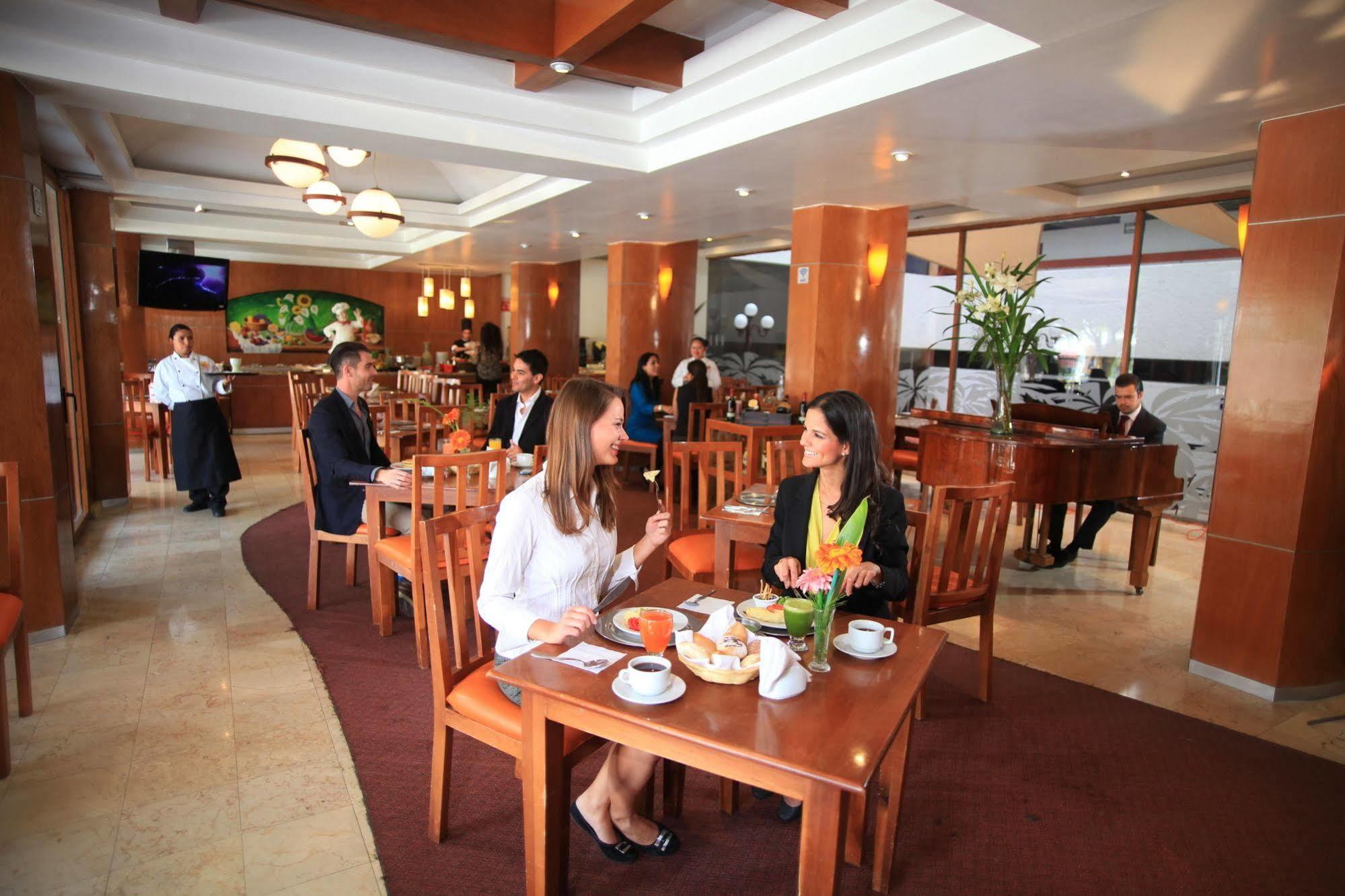 Ciros Hotel 4*