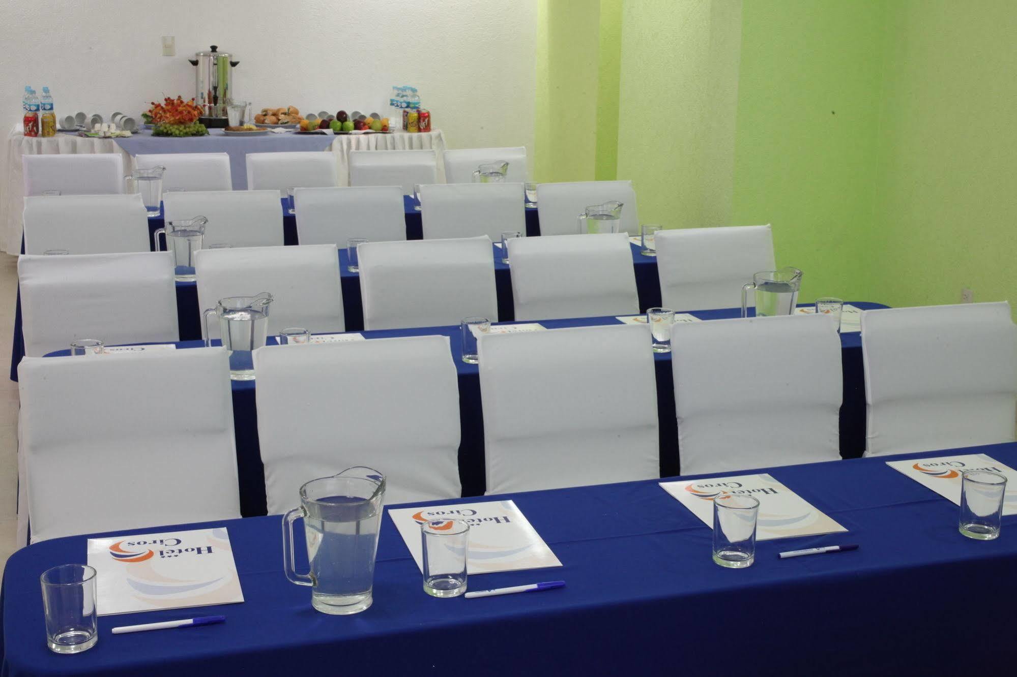 Ciros Hotel