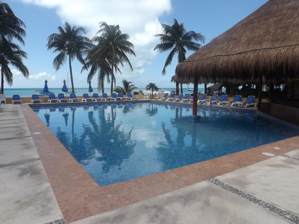 Nautibeach Front In North Aparthotel