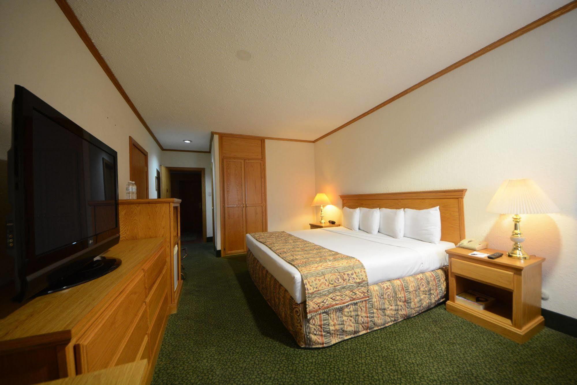 Hotel Sicomoro Chihuahua