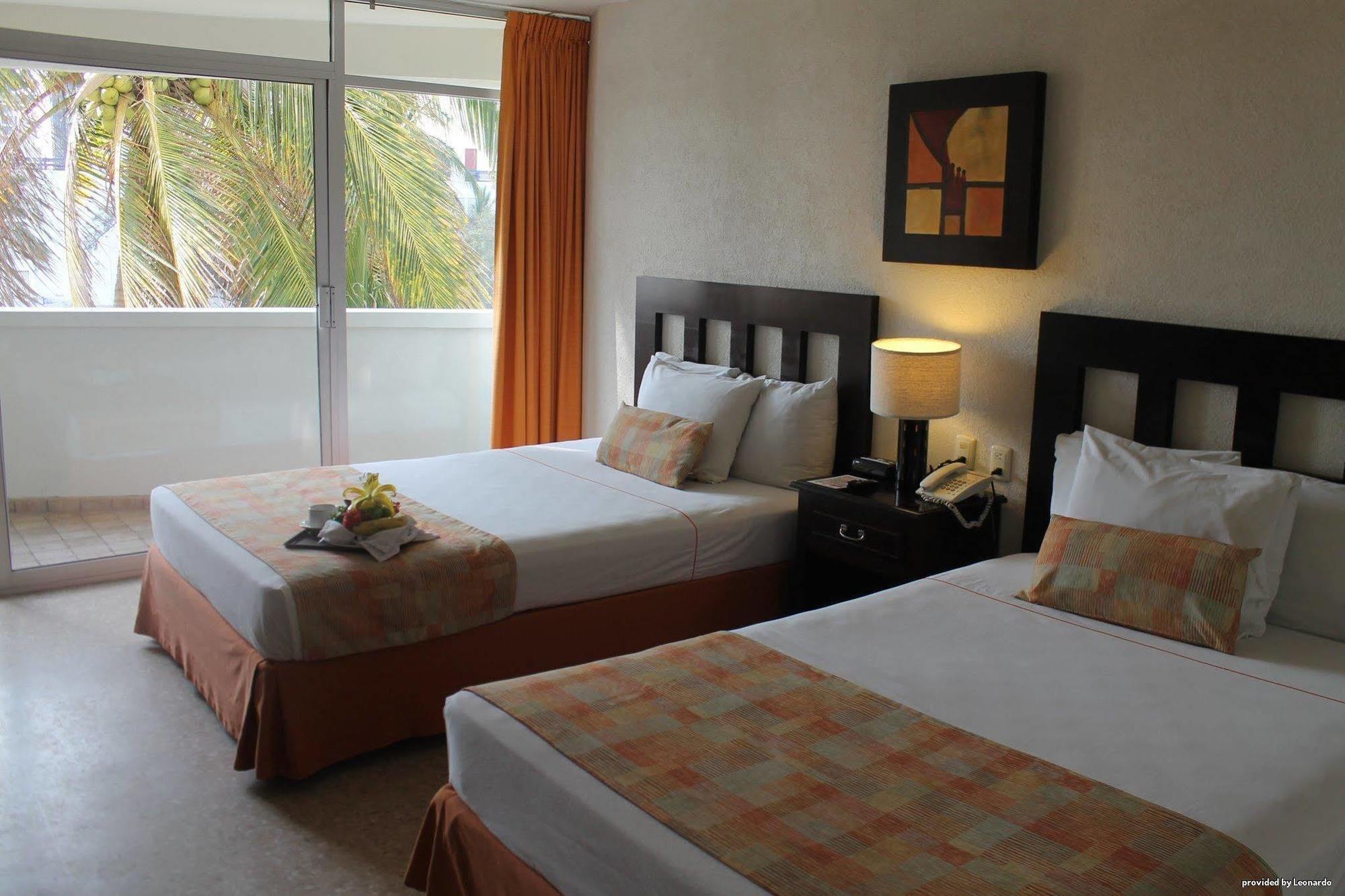 Western Freeman Zona Dorada Mazatlan