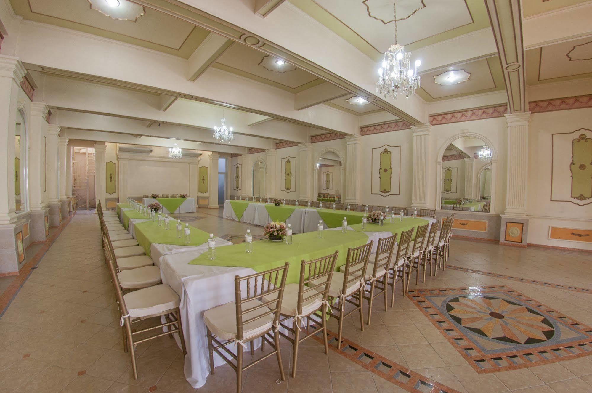 Hotel Margaritas Plaza Cristal 4*