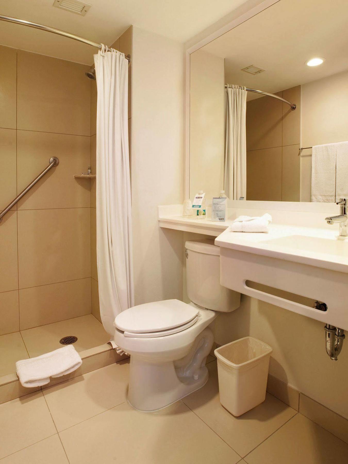 Aparthotel Express By Marriott Toluca
