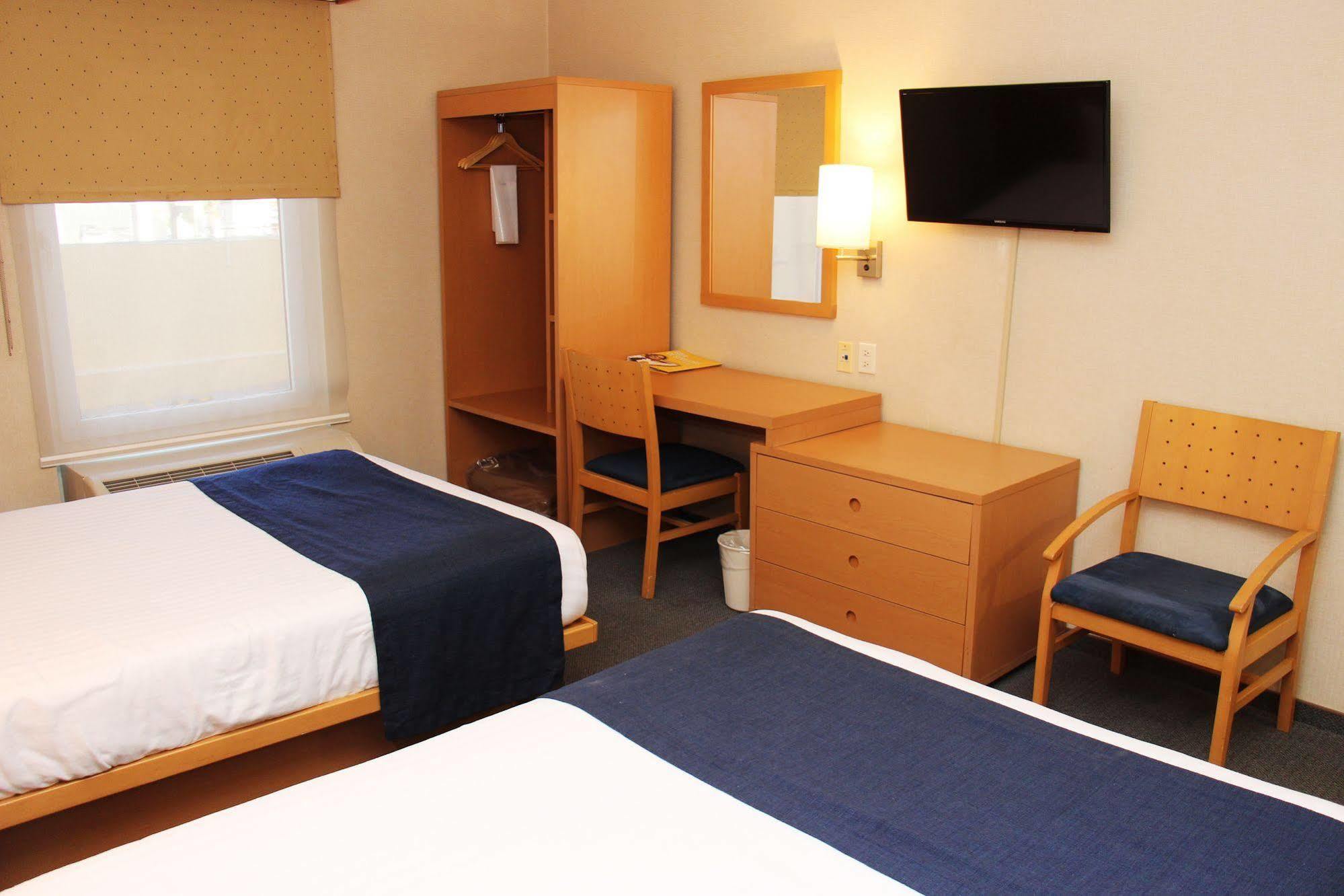 City Express By Marriott Chihuahua Hotel
