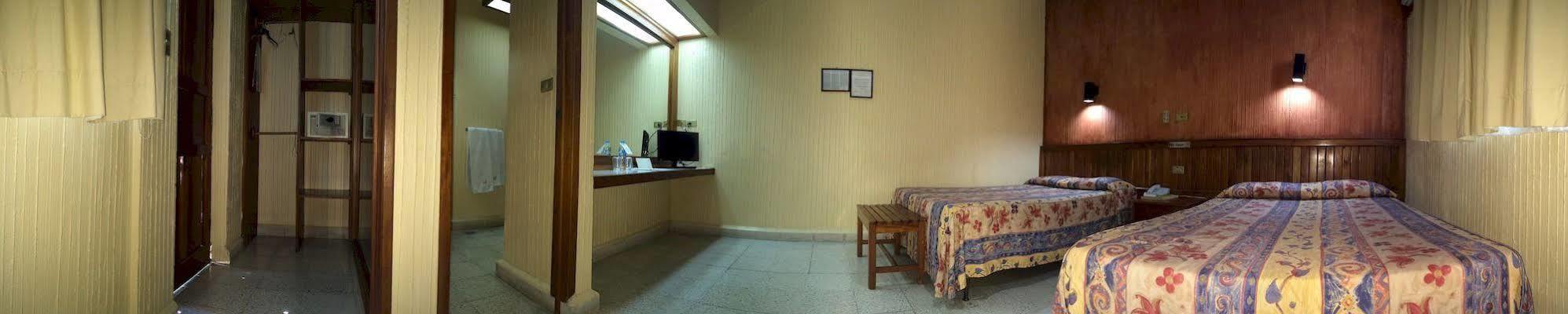 Hotel Fenix 3*