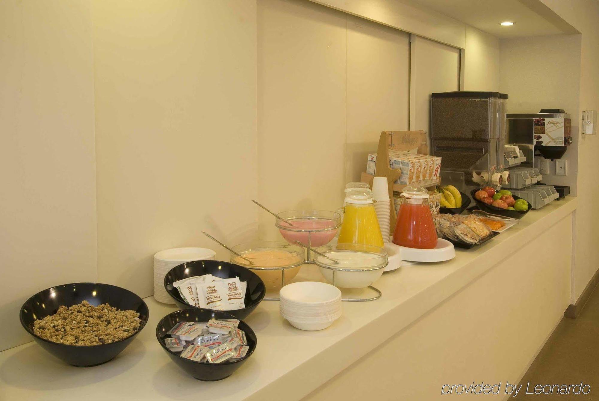 Hotel Express By Marriott Rio Tijuana