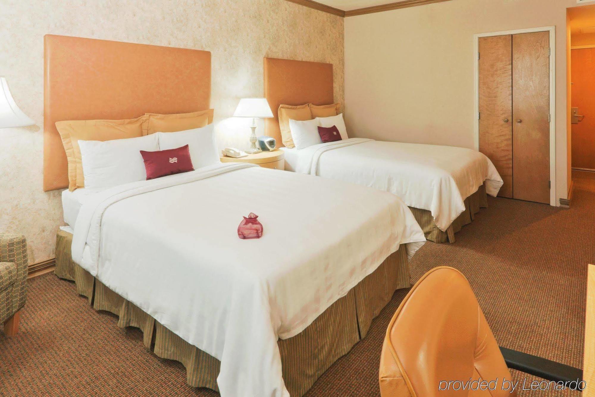 Crowne Plaza By Ihg 4*