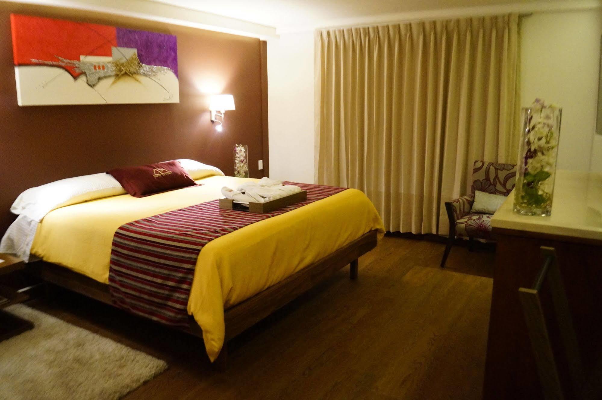Victoria By Brahma 4*