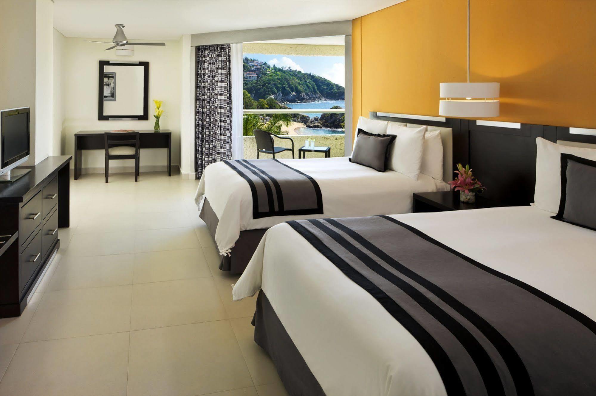 Dreams Huatulco & 5*