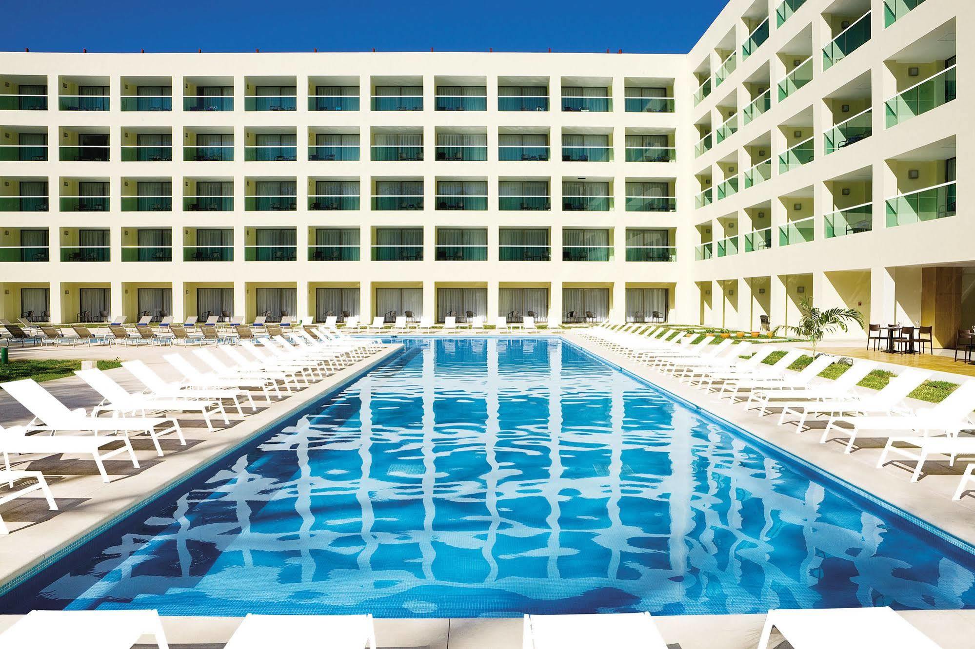 Resort Dreams Huatulco & Santa Cruz Huatulco