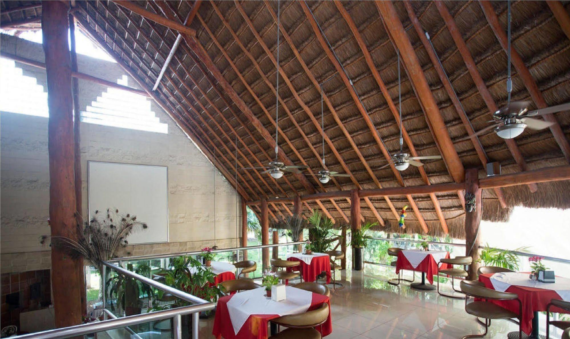 Plaza Caribe Hotel Cancun