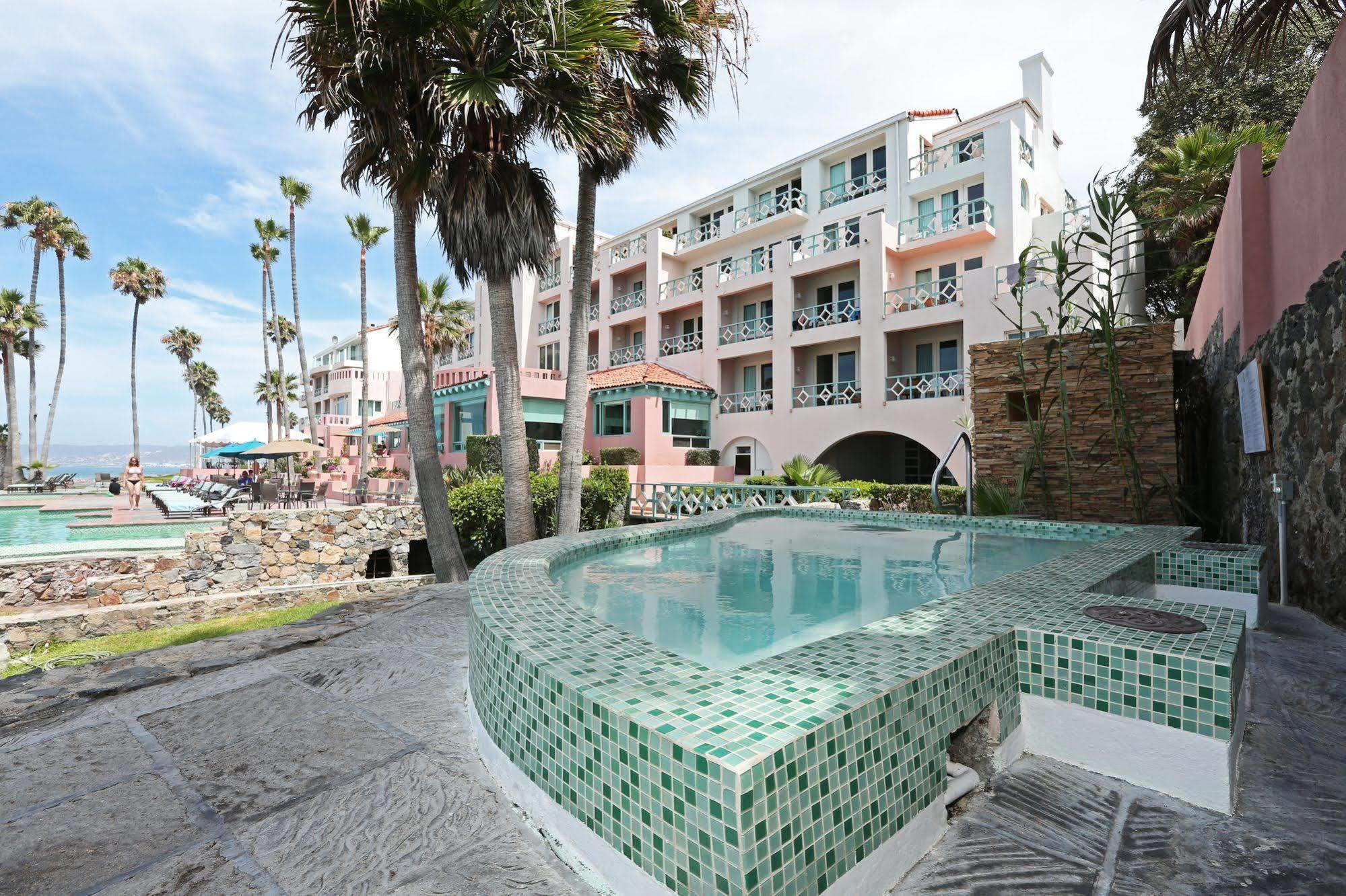 Rosas & Hotel 4*