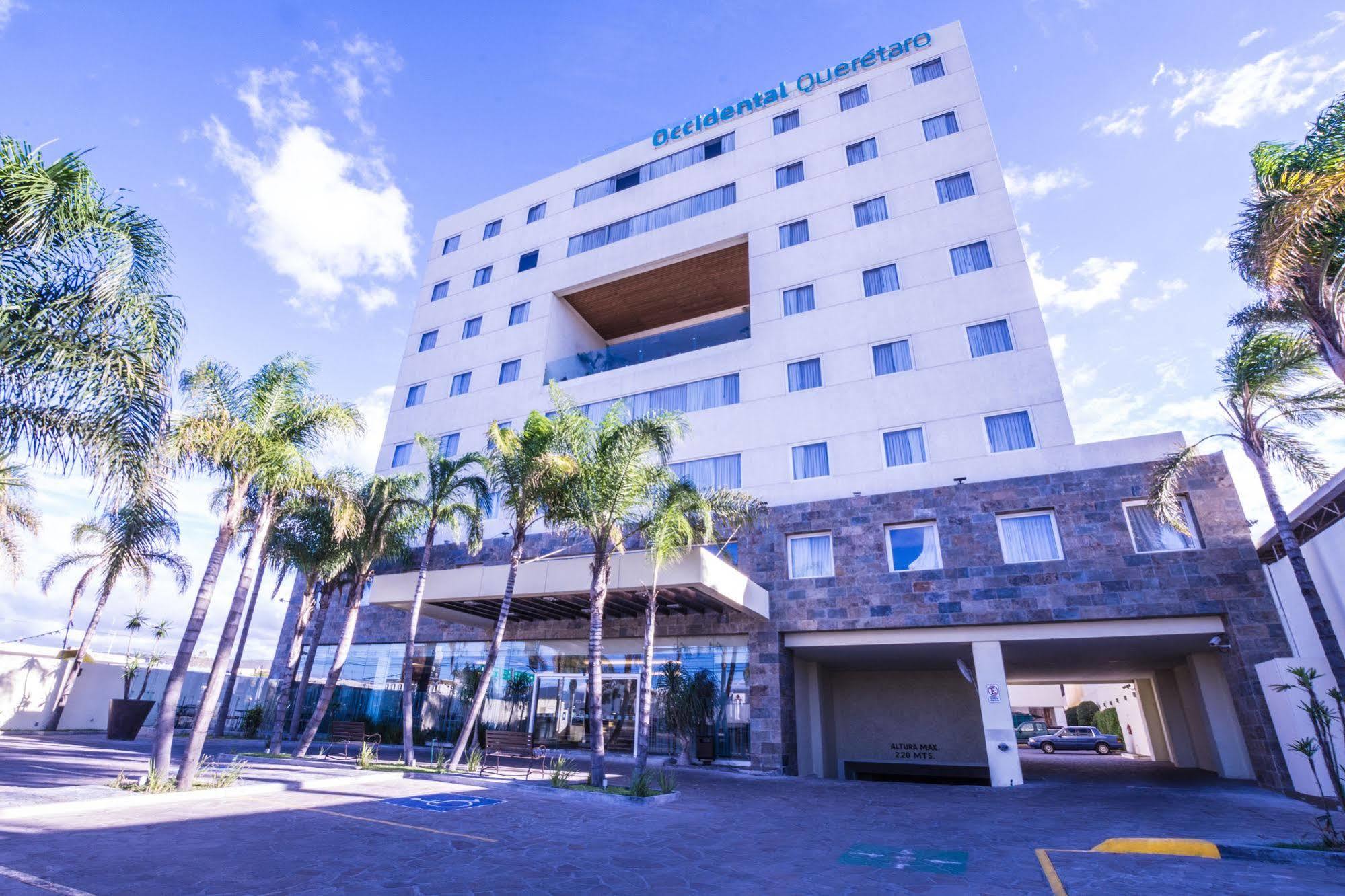 Western Crown Victoria Hotel 4*