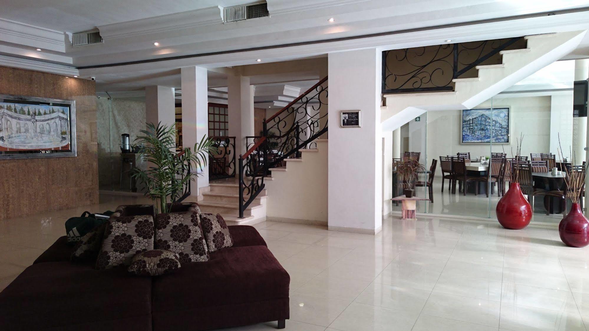 Savoy Express 3* Torreon