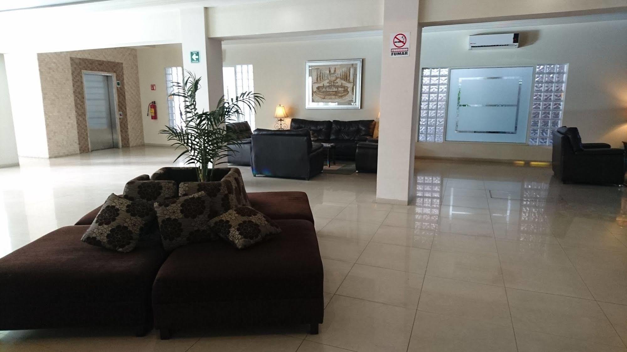 Savoy Express Hotel 3*