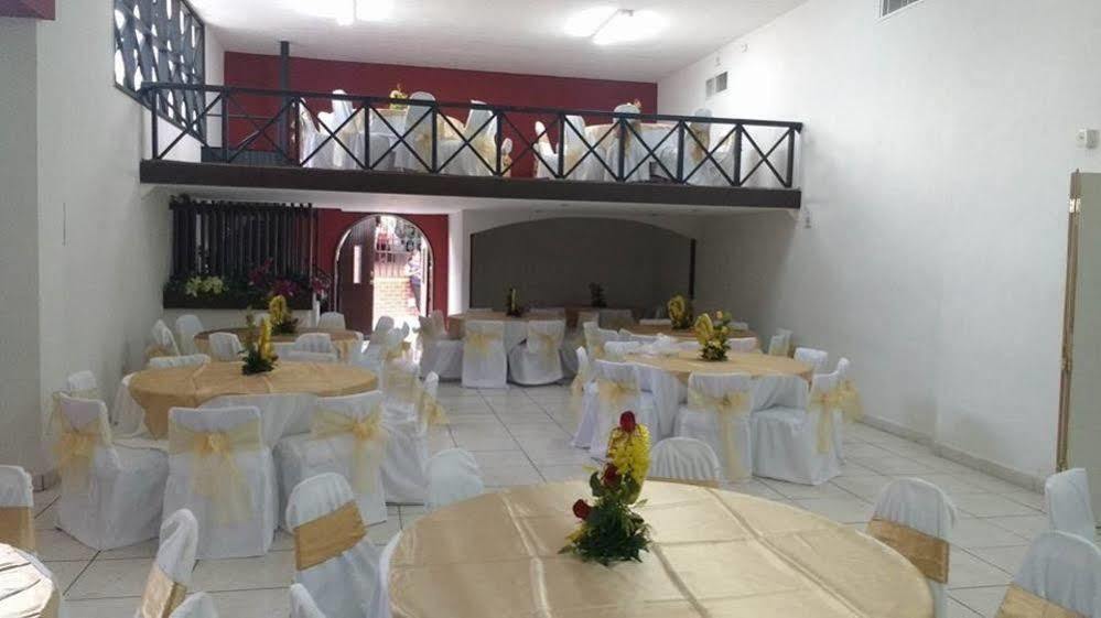 La Fuente,