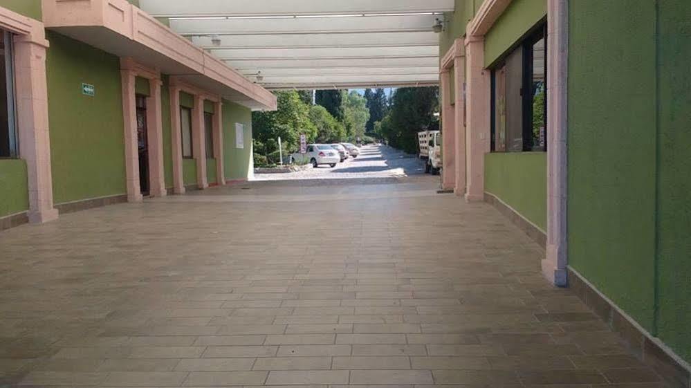 La Fuente,