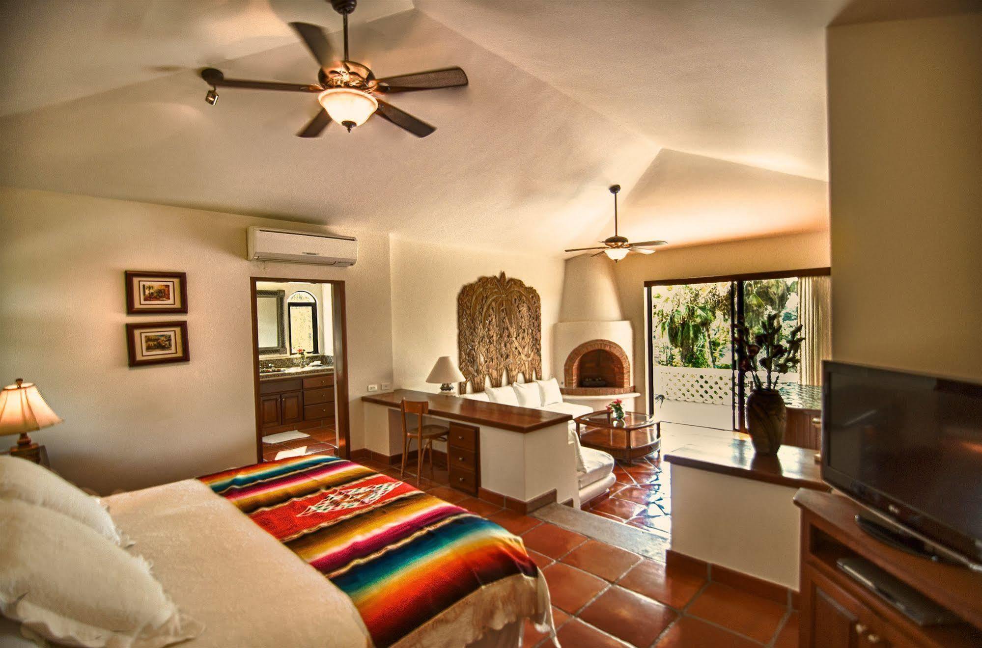 Hacienda Todos Santos 5*