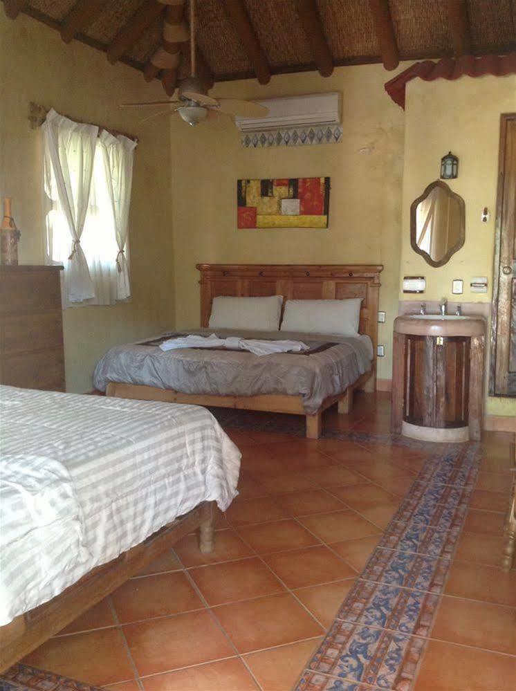 Tronco Bay Hotel