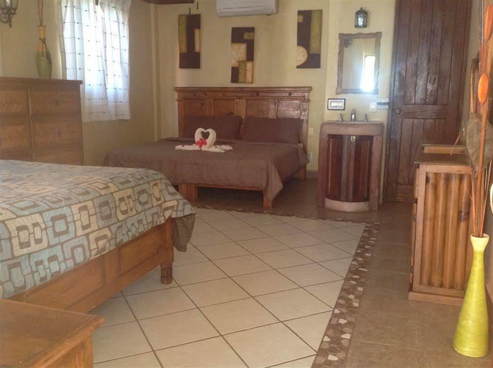 Tronco Bay Hotel