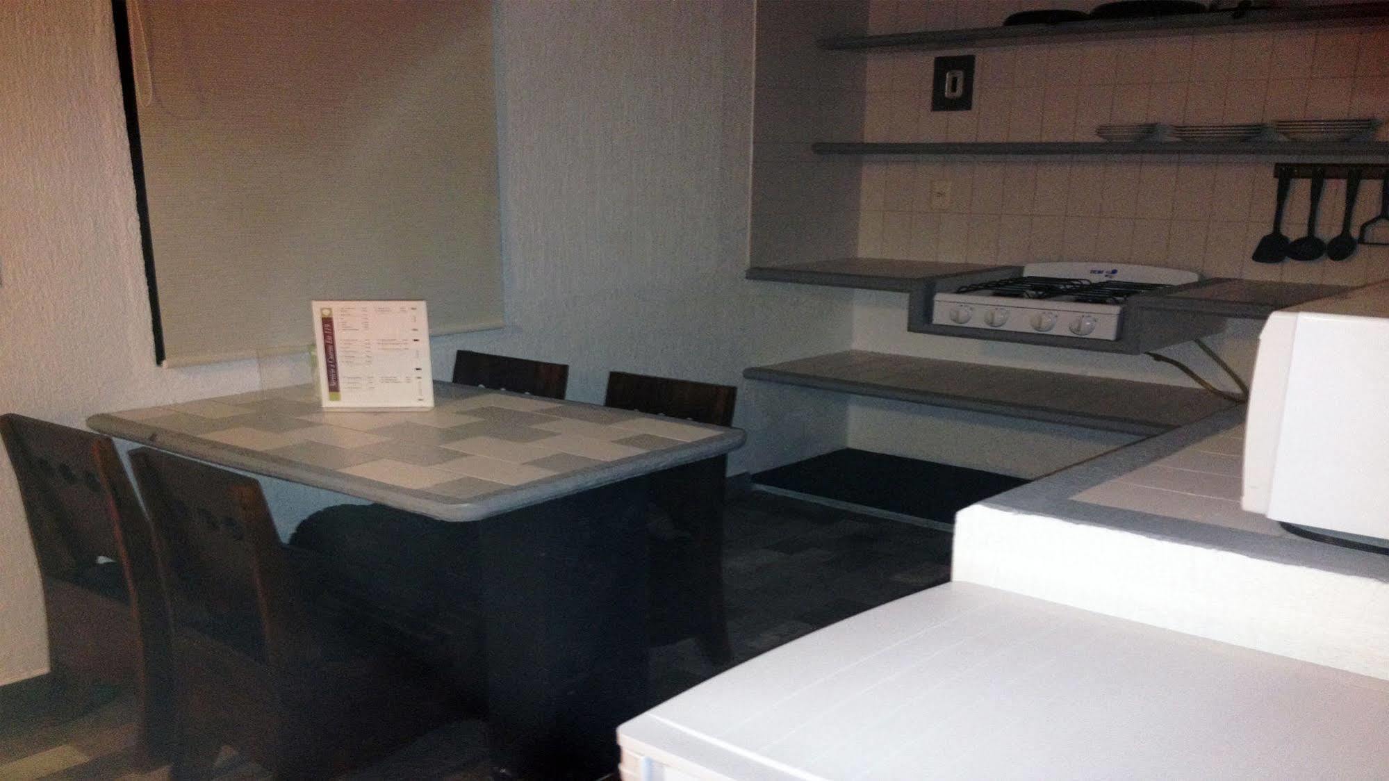 Aparthotel Maria Antonieta 4*
