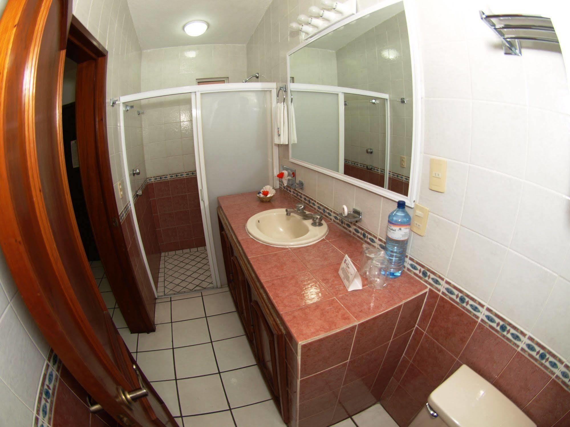 Maria Isabel Hotel Colima