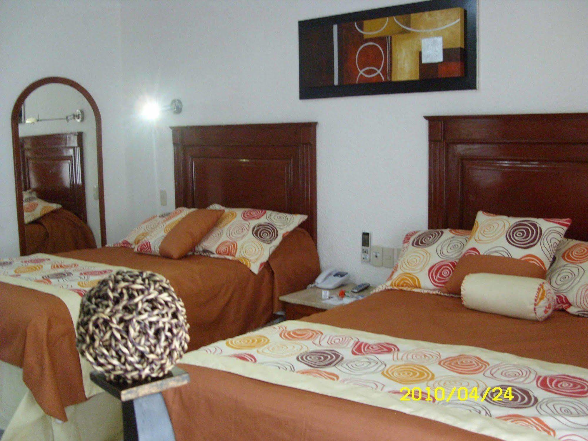 Hotel Maria Isabel