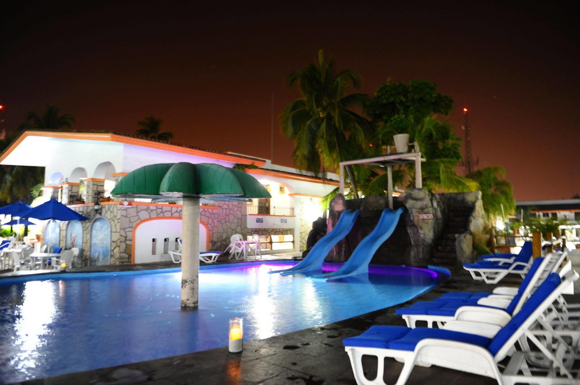 Hotel Maria Isabel Colima