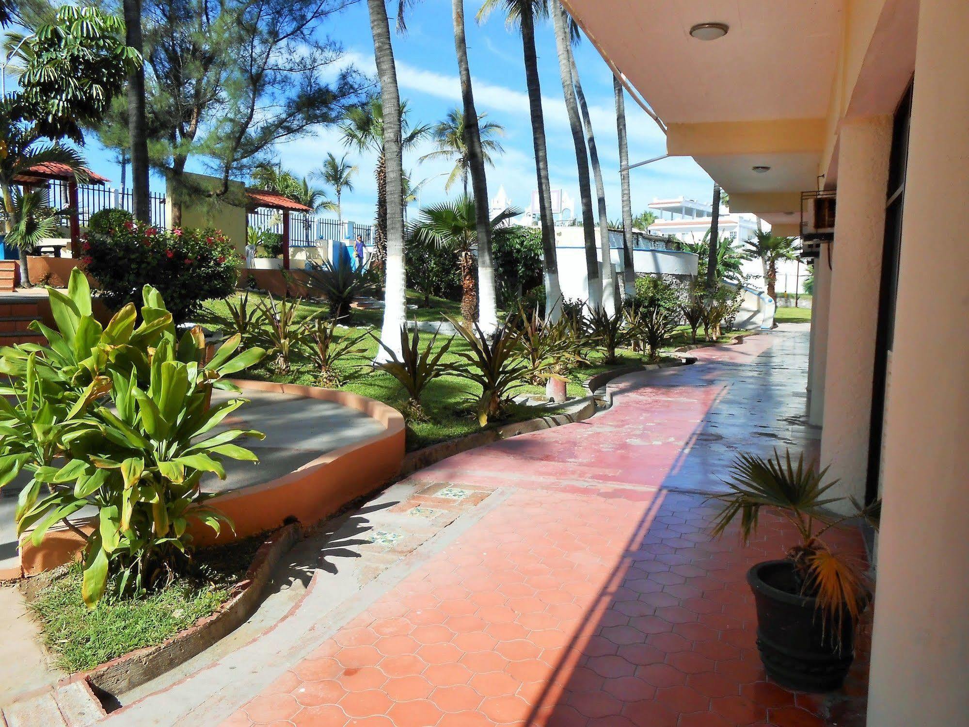 Las Jacarandas Hotel 3*