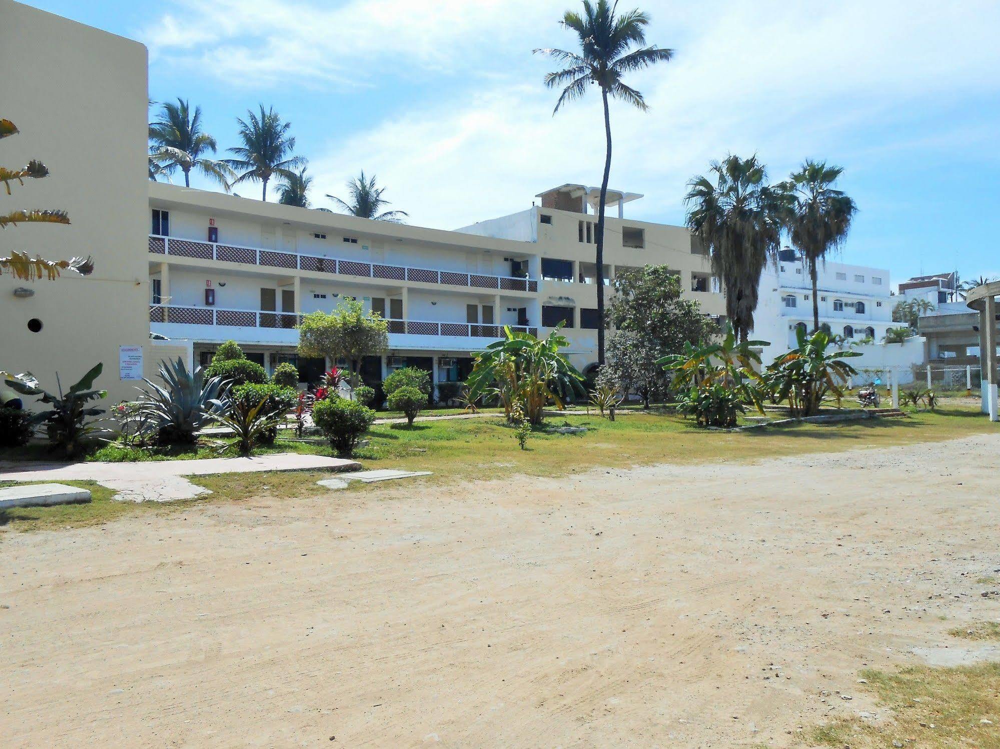 Hotel Las Jacarandas